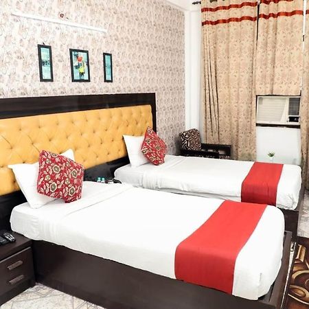 Hotel Aarkay Palace Badarpur Ngoại thất bức ảnh