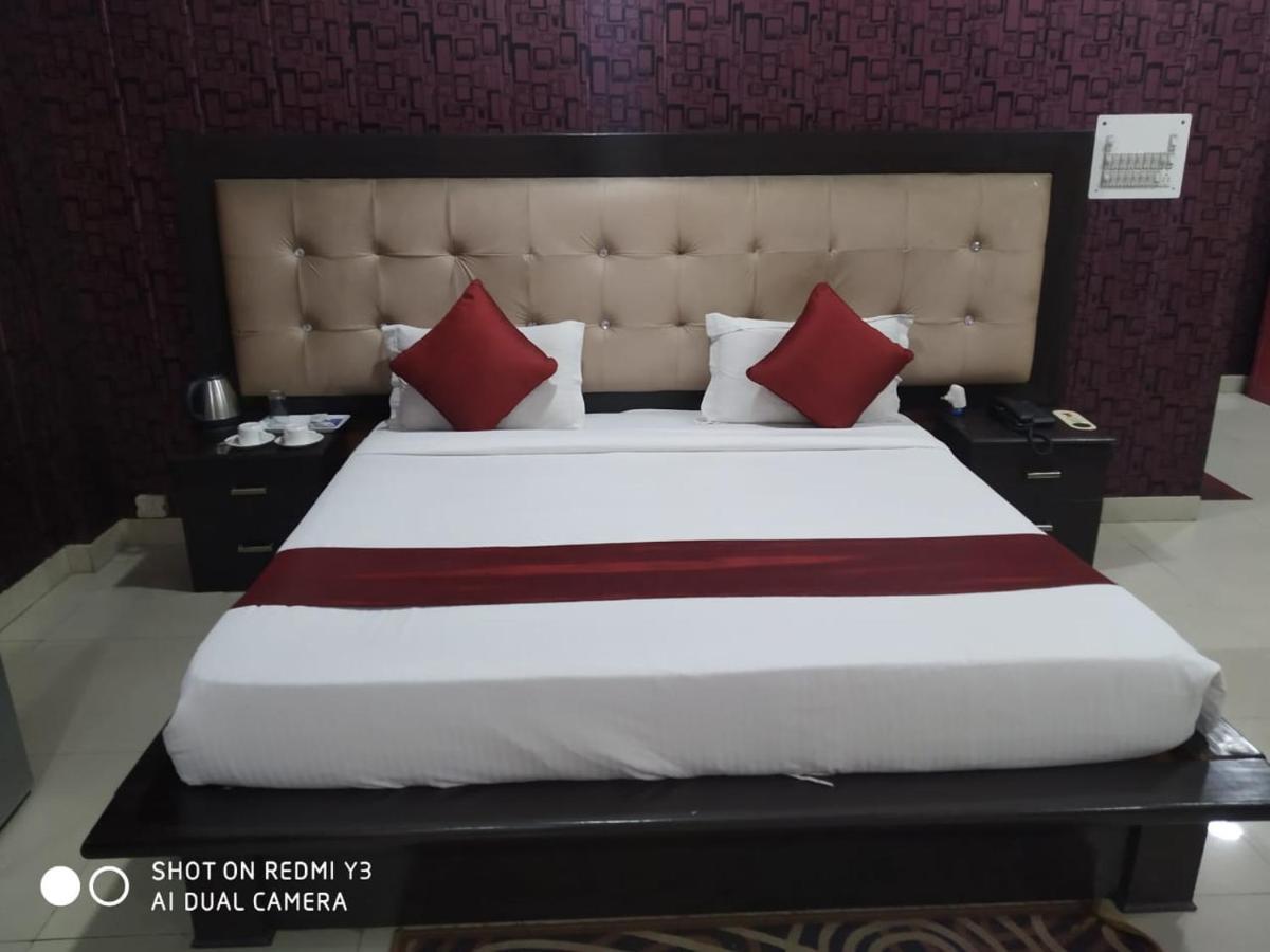Hotel Aarkay Palace Badarpur Ngoại thất bức ảnh